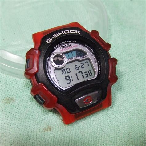 casio g-shock dw-004xs-4t 1