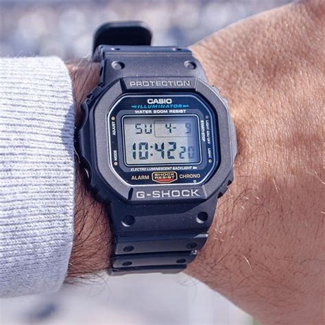 casio g-shock dw-5600-1v 4