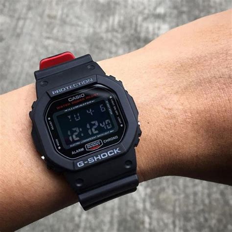 casio g-shock dw-5600hr-1 4