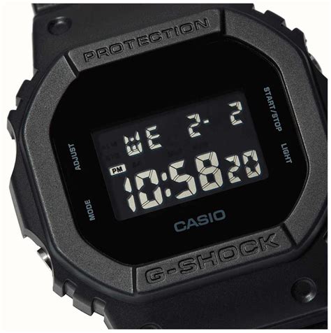 casio g-shock dw-5600mco-1 1