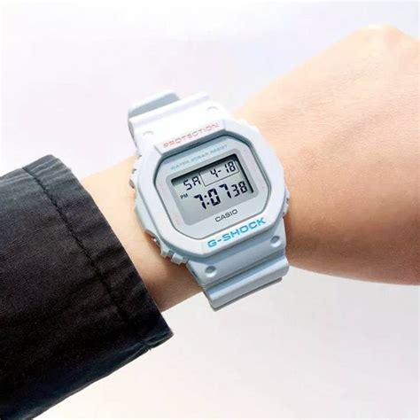 casio g-shock dw-5600sc-8 2