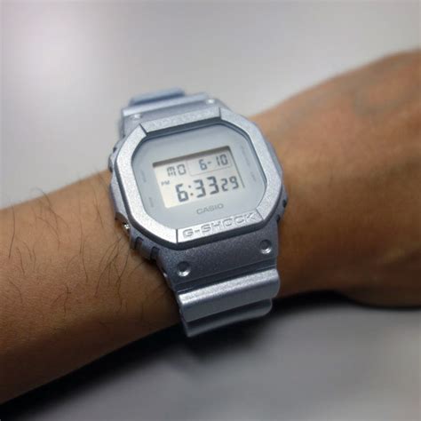 casio g-shock dw-5600sg-7 2