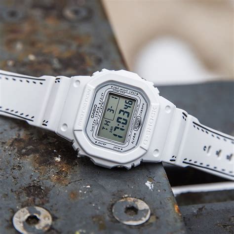 casio g-shock dw-5600yu-7 1