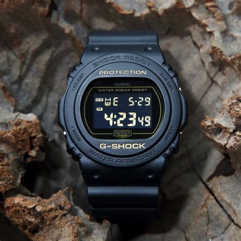 casio g-shock dw-5700-1 2