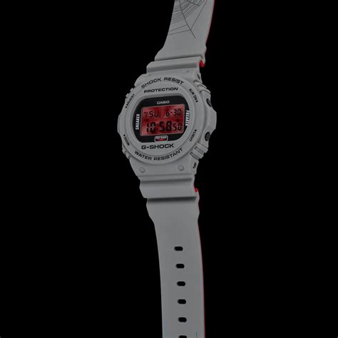 casio g-shock dw-5700sf-1 4