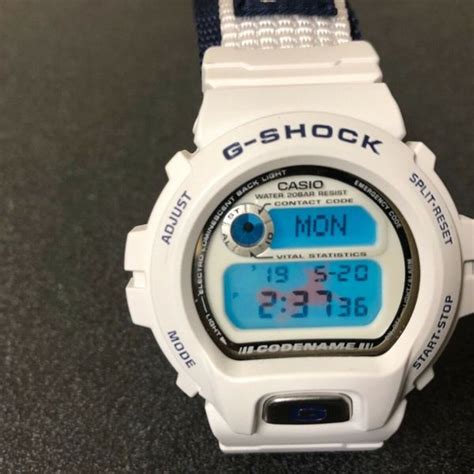 casio g-shock dw-6697-7b 2