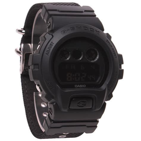 casio g-shock dw-6900bbn-1 1