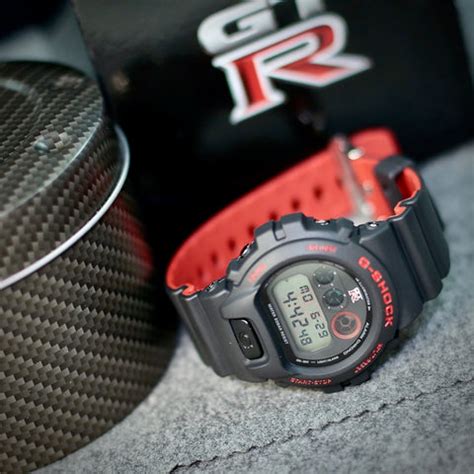 casio g-shock dw-6900fs-nissan-gtr 1