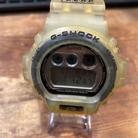 casio g-shock dw-6900k-8at 1