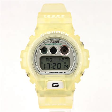 casio g-shock dw-6900k-8bt 2