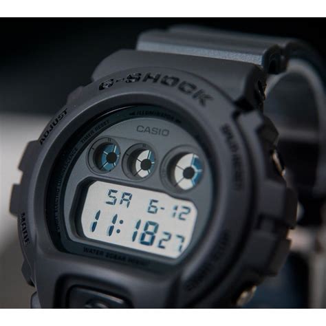 casio g-shock dw-6900lu-8sc 4