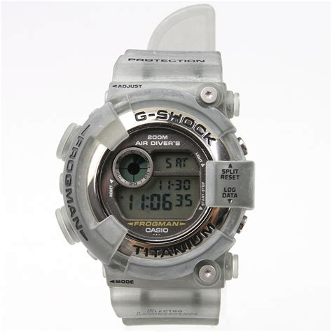 casio g-shock dw-8200msu-8t 1