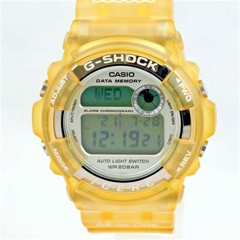 casio g-shock dw-9200k-7t 2