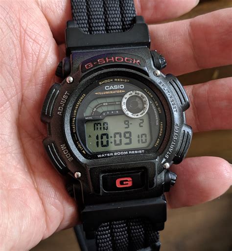 casio g-shock dw-9400b-8v 1