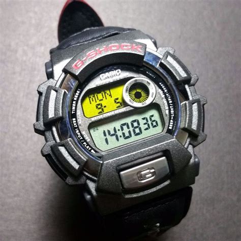 casio g-shock dw-9500rl-4t 1