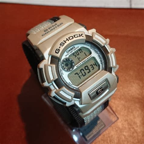 casio g-shock dw-9550hv-2t 2