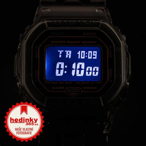 casio g-shock dw-b5600g-1 1