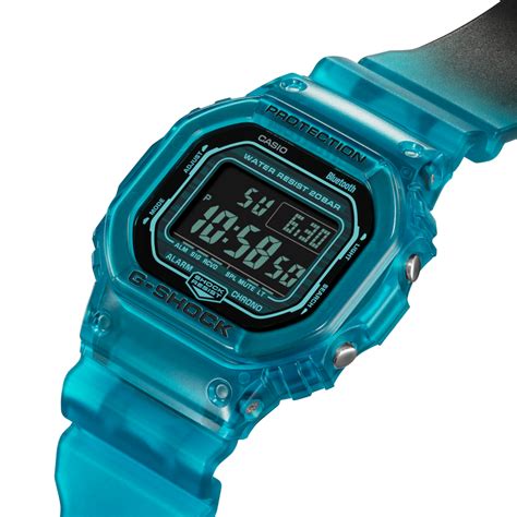 casio g-shock dw-b5600g-2 2