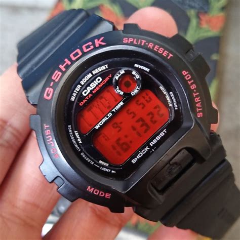 casio g-shock g-2210m-4v 1