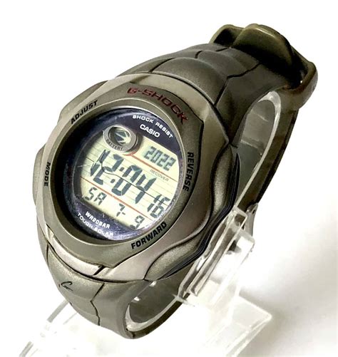 casio g-shock g-2800-1 1