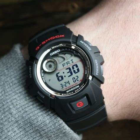 casio g-shock g-2900f-1v 1