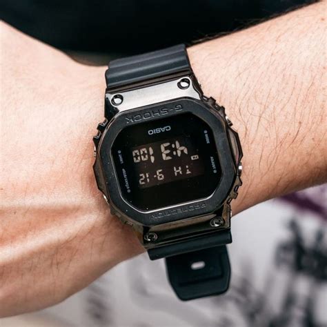 casio g-shock g-5600b-1 2