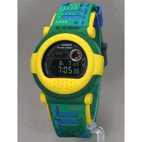 casio g-shock g-b001rg-3 1