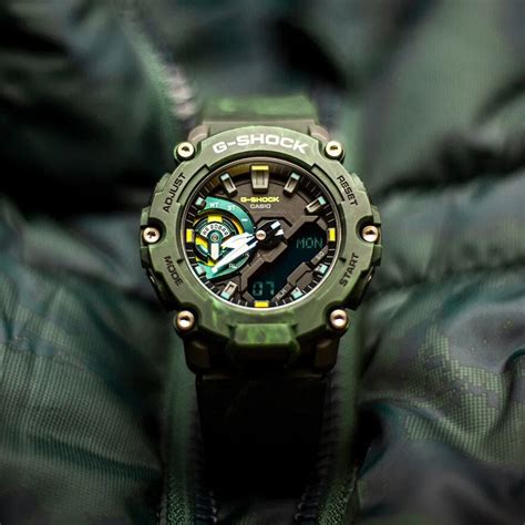 casio g-shock ga-2200mfr-3a 2