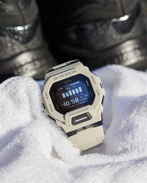 casio g-shock gbd-200uu-9 2