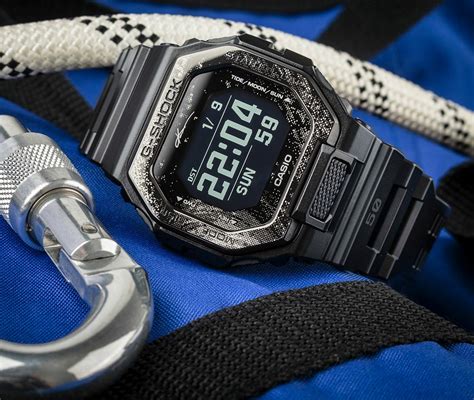 casio g-shock gbx-100ki-1 2