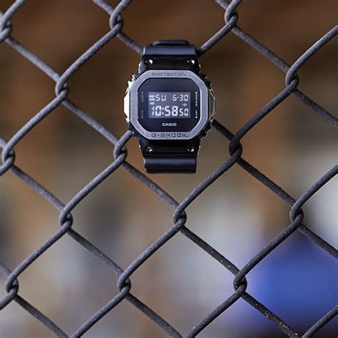 casio g-shock gm-5600b-1 1