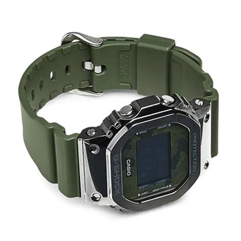 casio g-shock gm-5600b-3 4