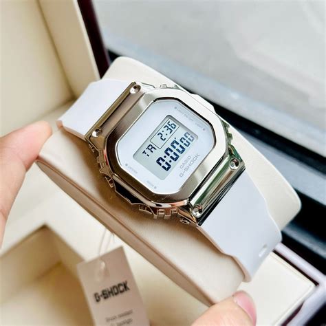 casio g-shock gm-s5600g-7 4