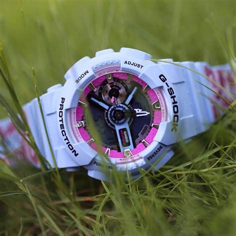 casio g-shock gma-s110f-2a 1