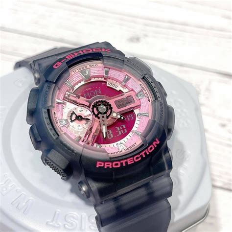 casio g-shock gma-s110np-8a 4