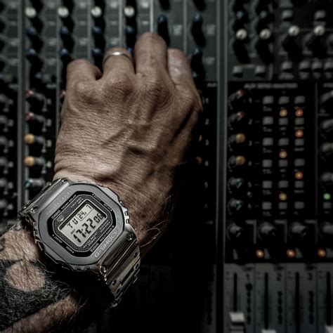 casio g-shock gmw-b5000d-1 2