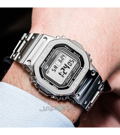 casio g-shock gmw-b5000d-1 4