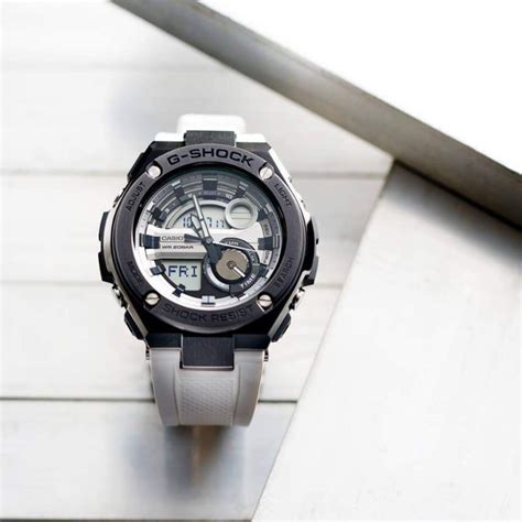 casio g-shock gst-210b-7a 1