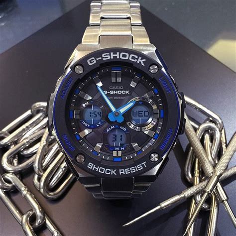 casio g-shock gst-w100d-1a2 2