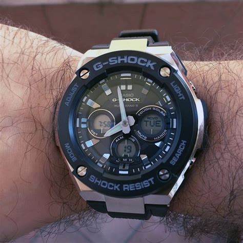 casio g-shock gst-w300-1a 1