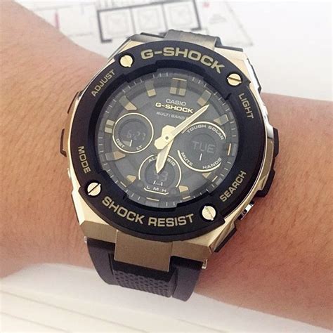 casio g-shock gst-w300g-1a9 2