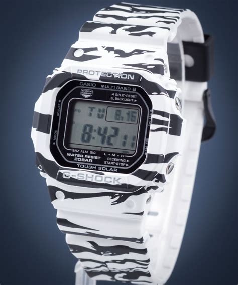 casio g-shock gw-m5610bw-7 4