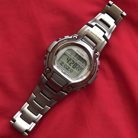 casio g-shock mrg-220t-8 2