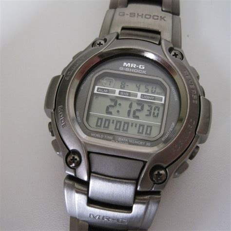 casio g-shock mrg-220tgr-1 2